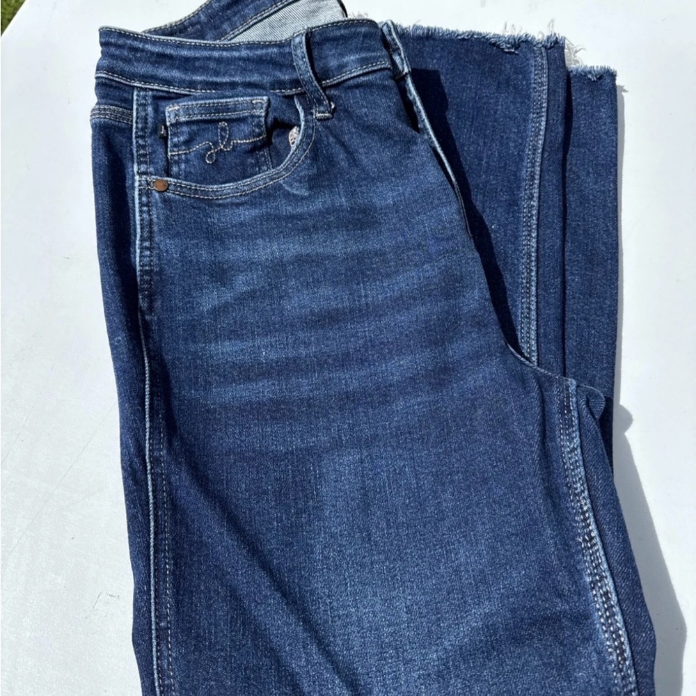 Judy Blue cropped straight stretch raw hem JB88375